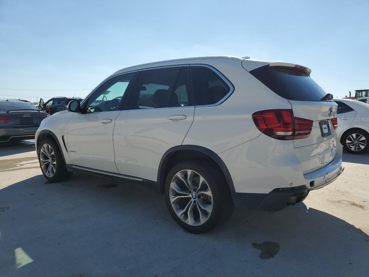 5UXKR2C57G0R71457 2016 BMW X5 - Image 2