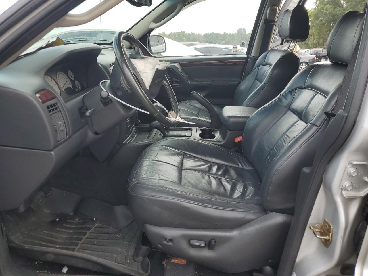 2004 Jeep Grand Cherokee - Image 7
