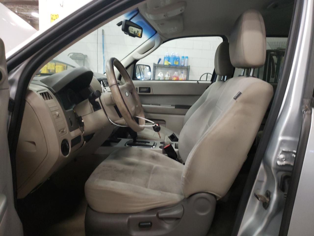 2010 Ford Escape - Image 7