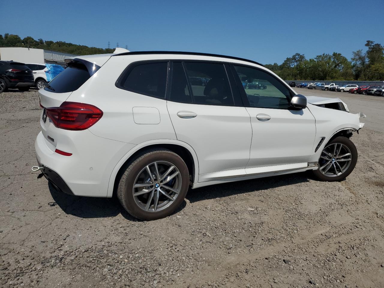 VIN 5UXTS3C57J0Y99147 2018 BMW X3 no.3