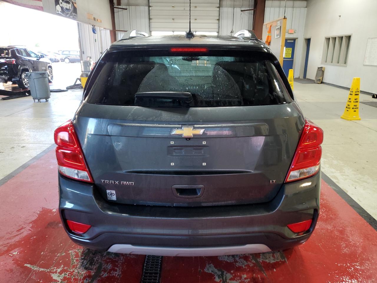 KL7CJPSB8JB645029 2018 Chevrolet Trax 1Lt