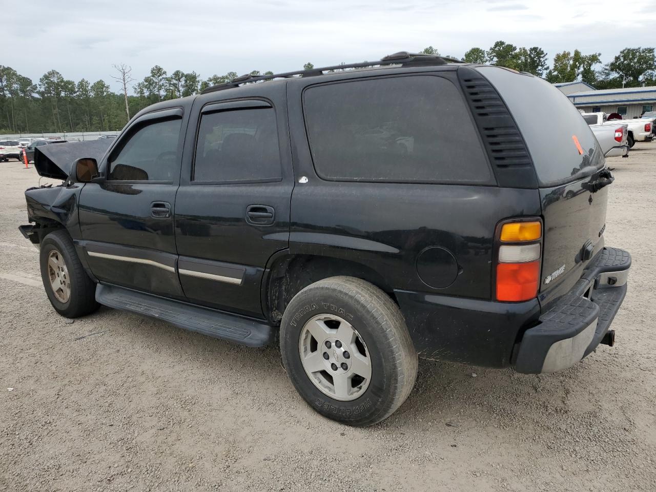 2005 Chevrolet Tahoe - Image 2