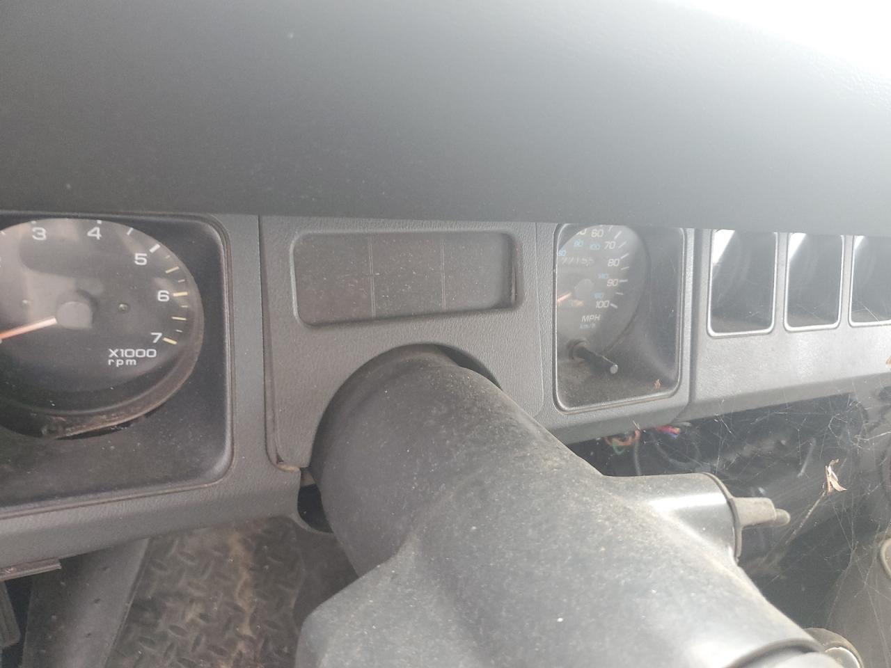 1J4FY19P3SP252810 1995 Jeep Wrangler / Yj S