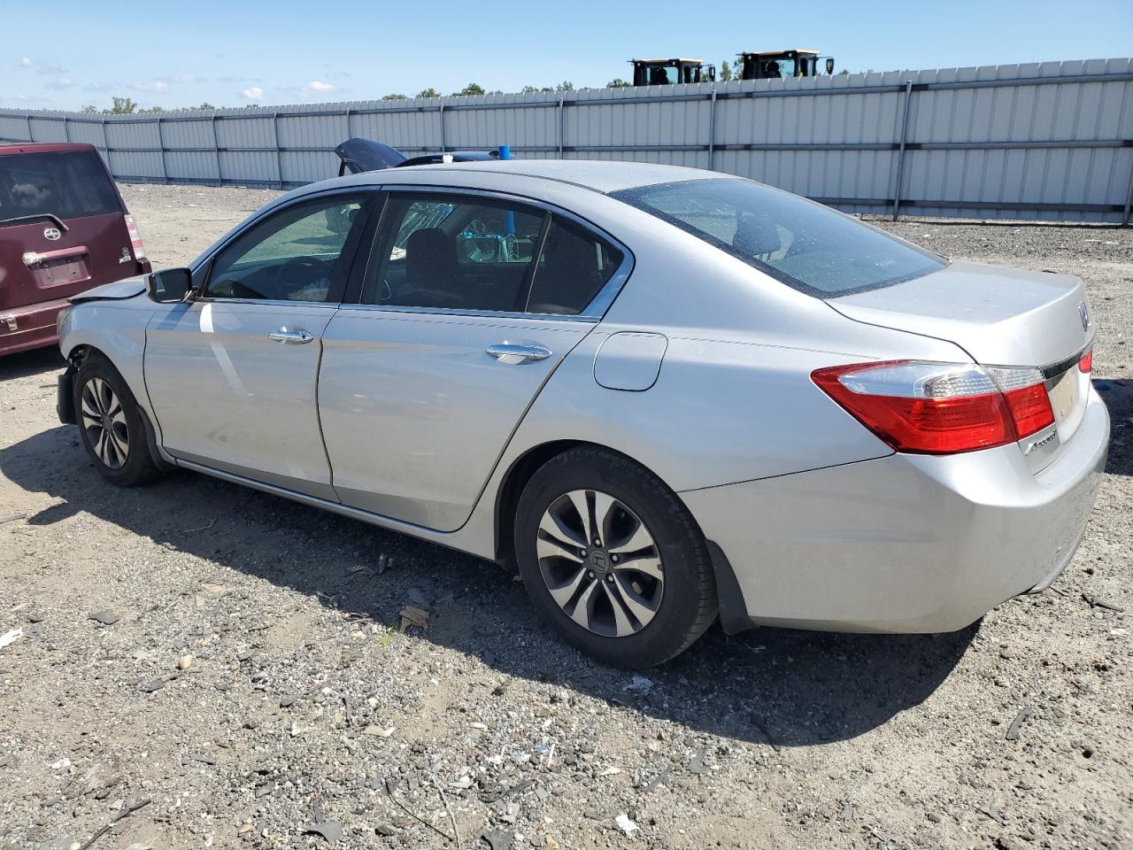 1HGCR2F33FA005603 2015 HONDA ACCORD - Image 2