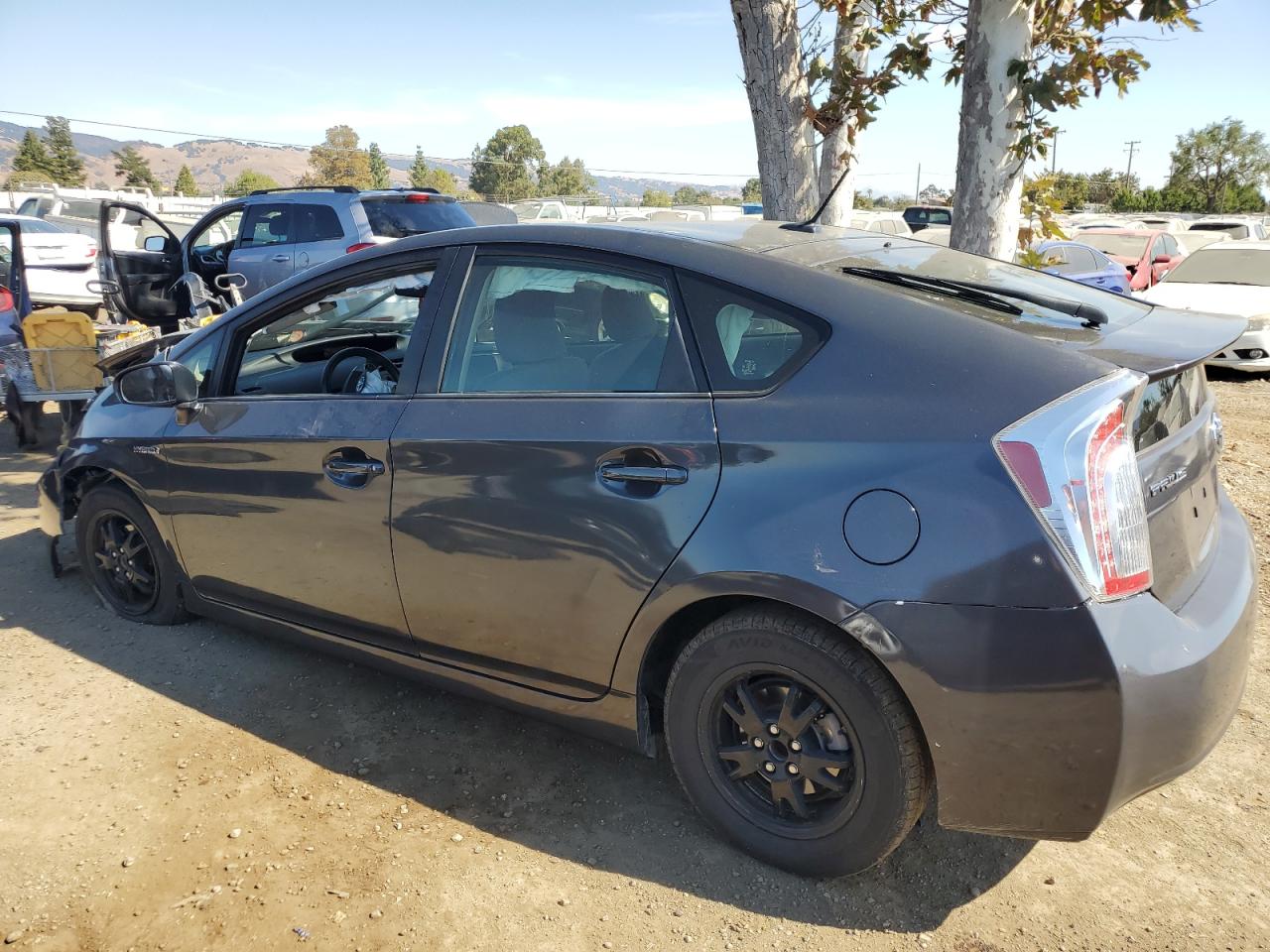 2014 Toyota Prius - Image 2