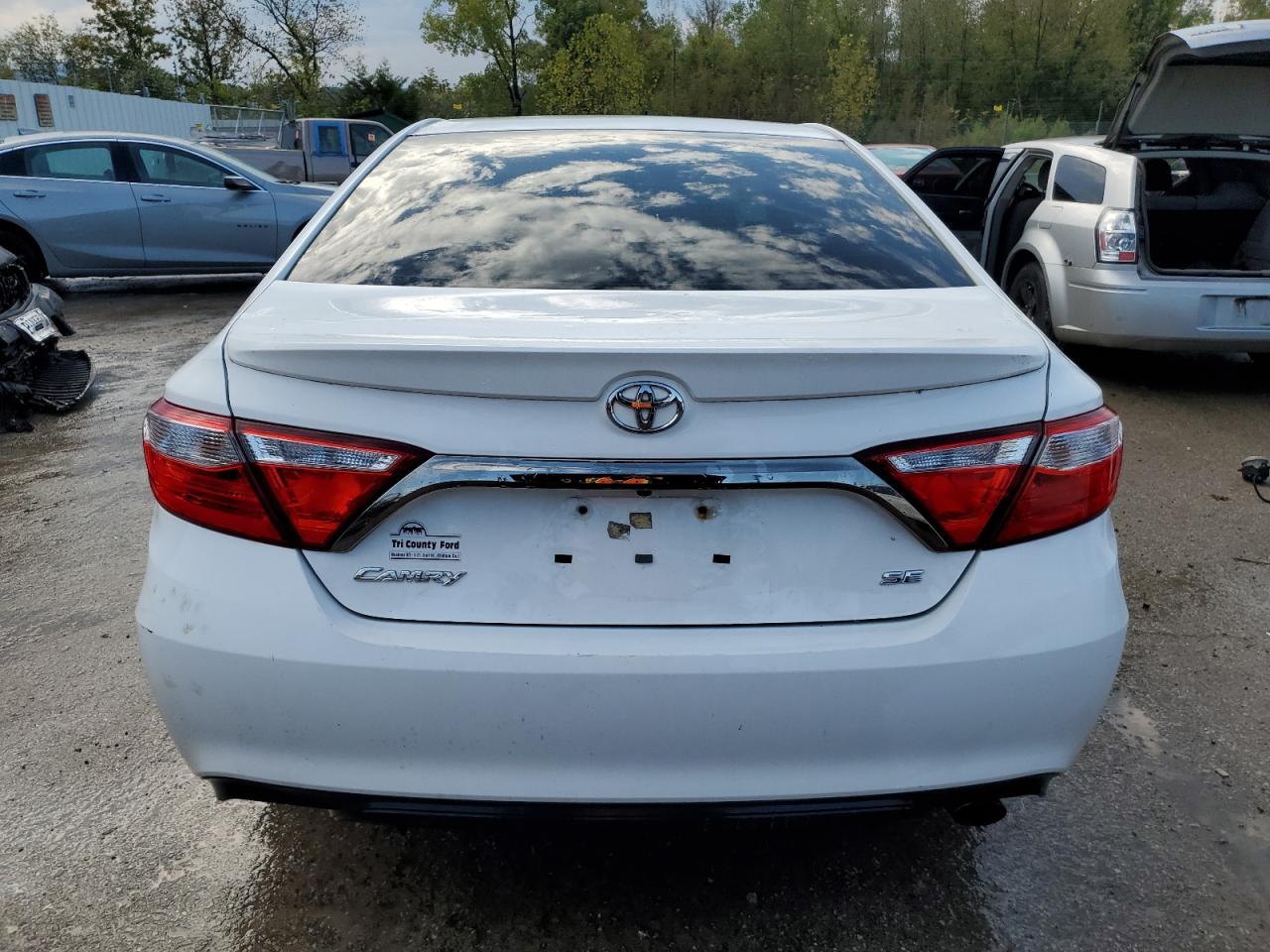 4T1BF1FK2GU170929 2016 Toyota Camry Le