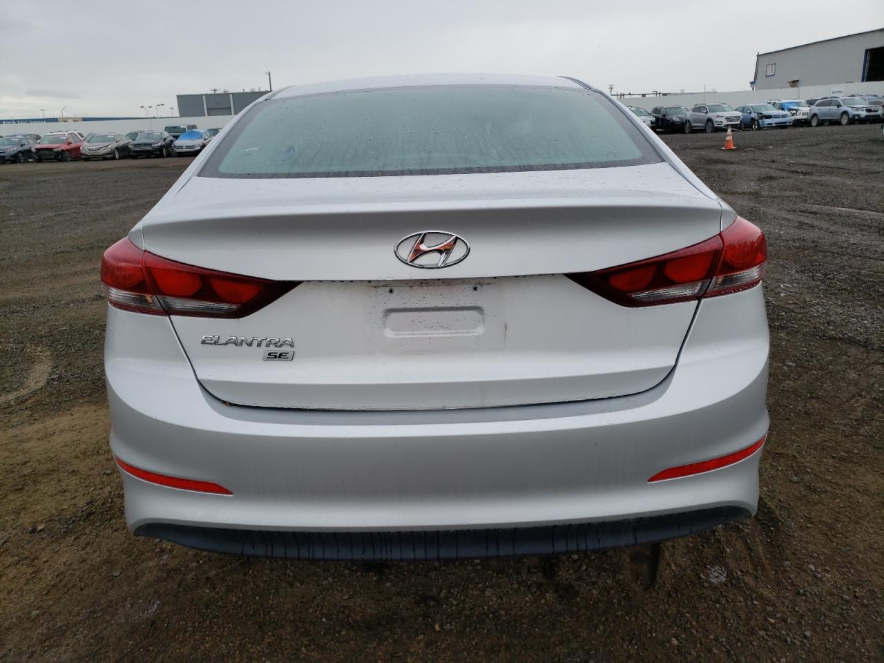 2018 Hyundai Elantra - Image 6
