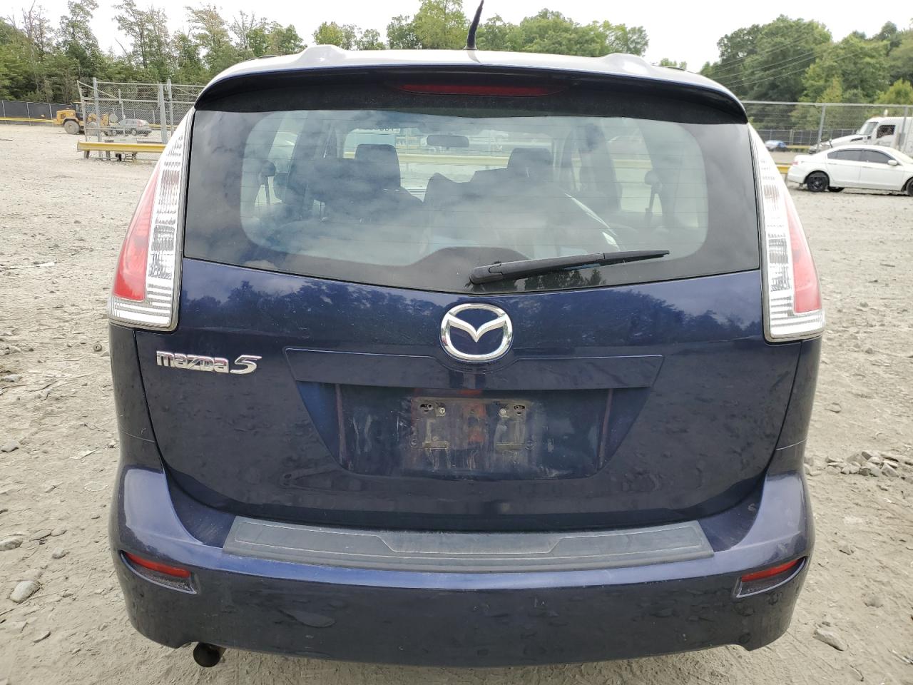 JM1CR293990357492 2009 Mazda 5