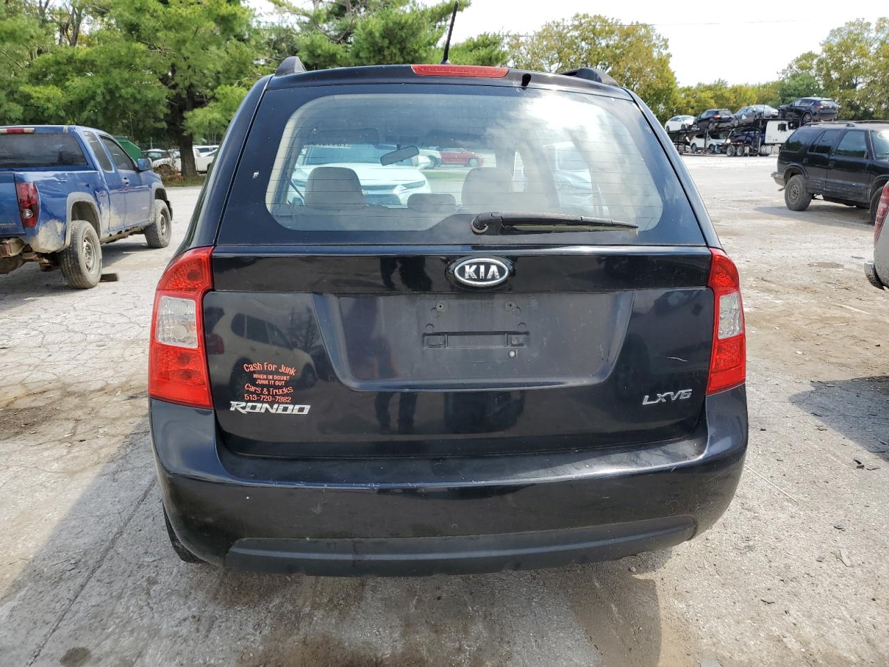 2008 Kia Rondo Lx VIN: KNAFG526987126264 Lot: 70415754