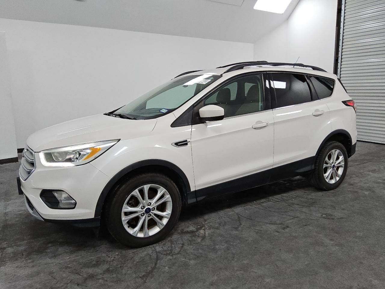 1FMCU9GD9HUC16850 2017 Ford Escape Se