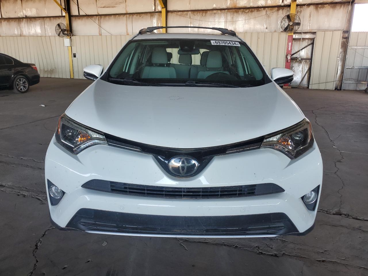 VIN JTMRFREV4HJ171807 2017 TOYOTA RAV4 no.5