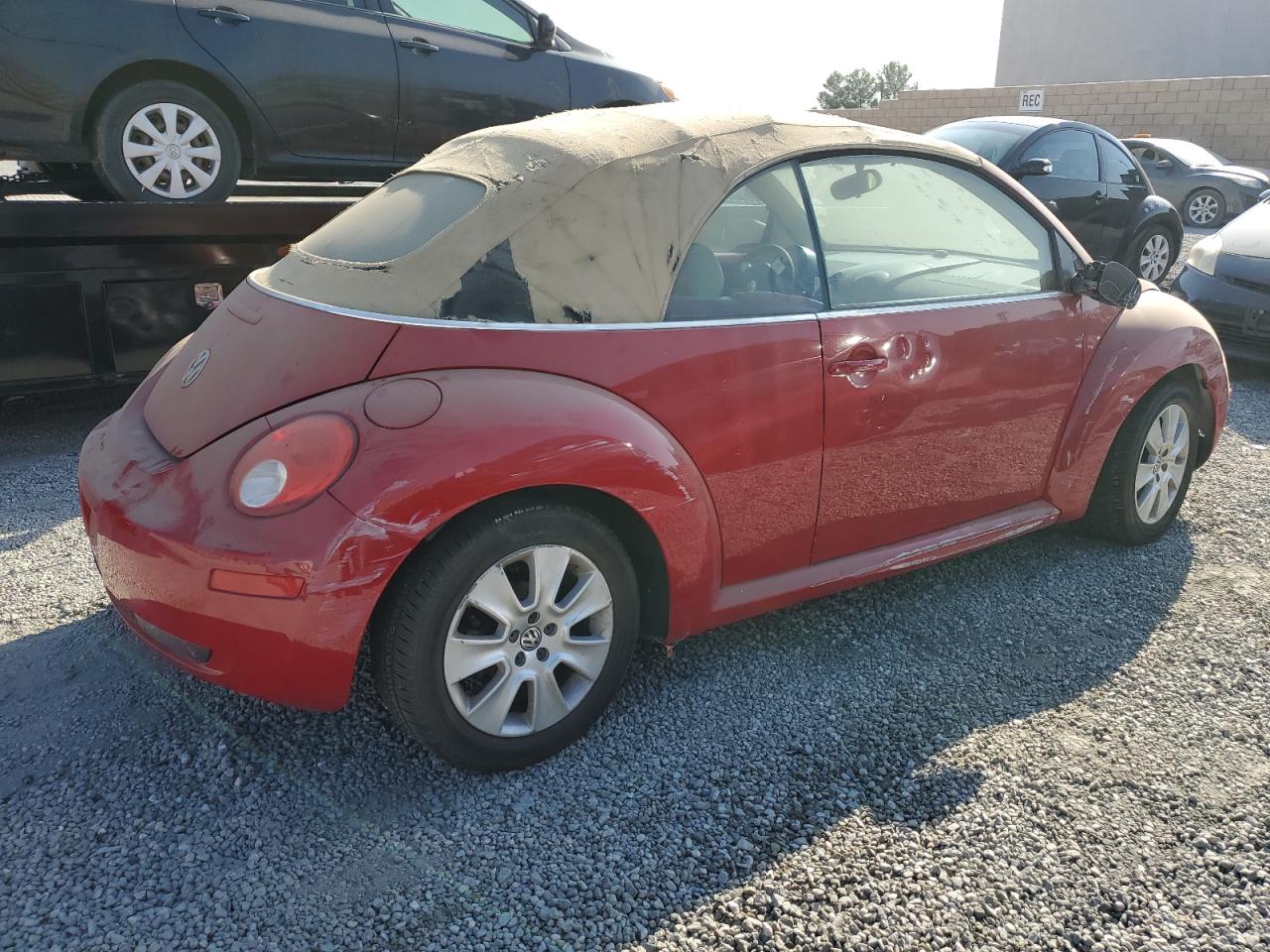 2008 Volkswagen Beetle - Image 3