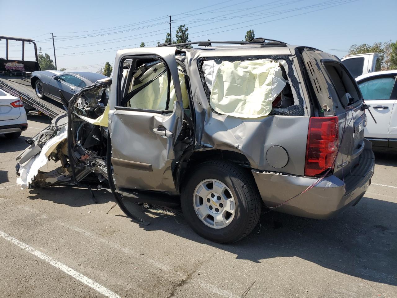 2007 Chevrolet Tahoe - Image 2