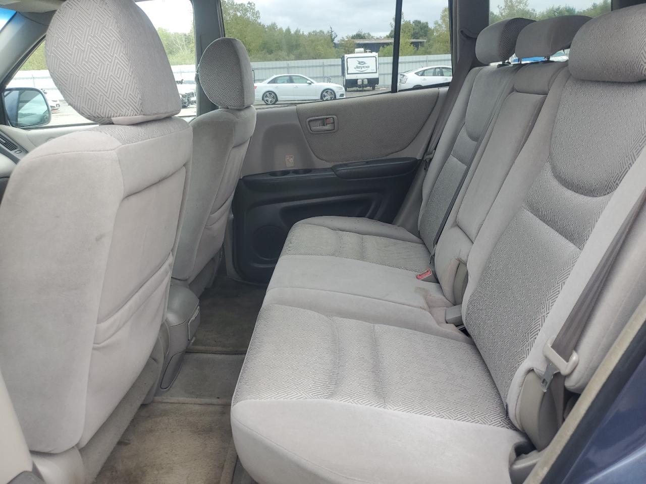 2003 Toyota Highlander - Image 11