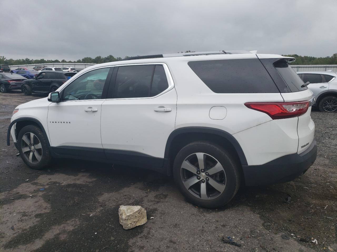 1GNERHKWXJJ263692 2018 Chevrolet Traverse Lt