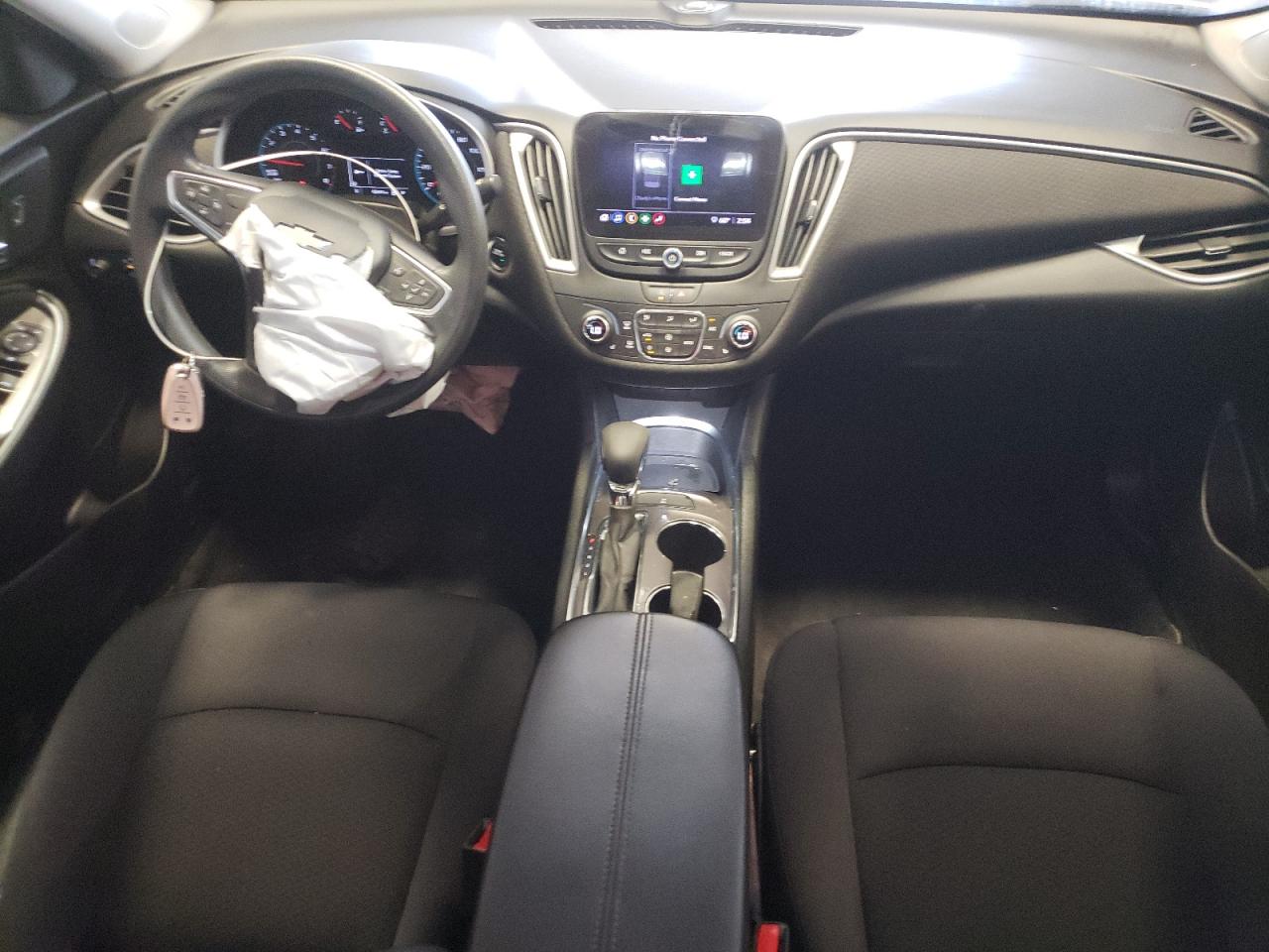 2022 Chevrolet Malibu - Image 8