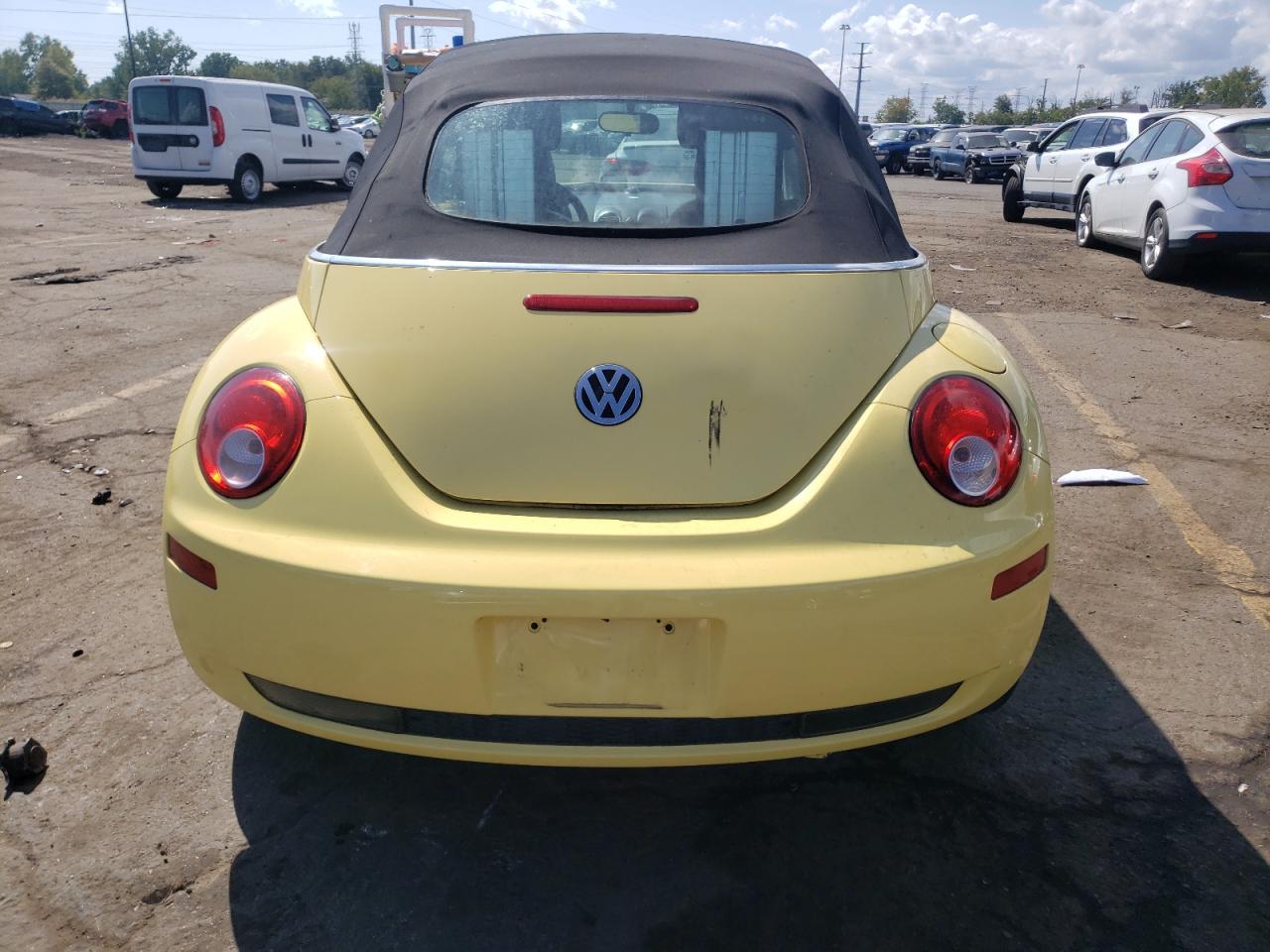 2008 Volkswagen New Beetle Convertible Se VIN: 3VWRF31Y88M408117 Lot: 71960014