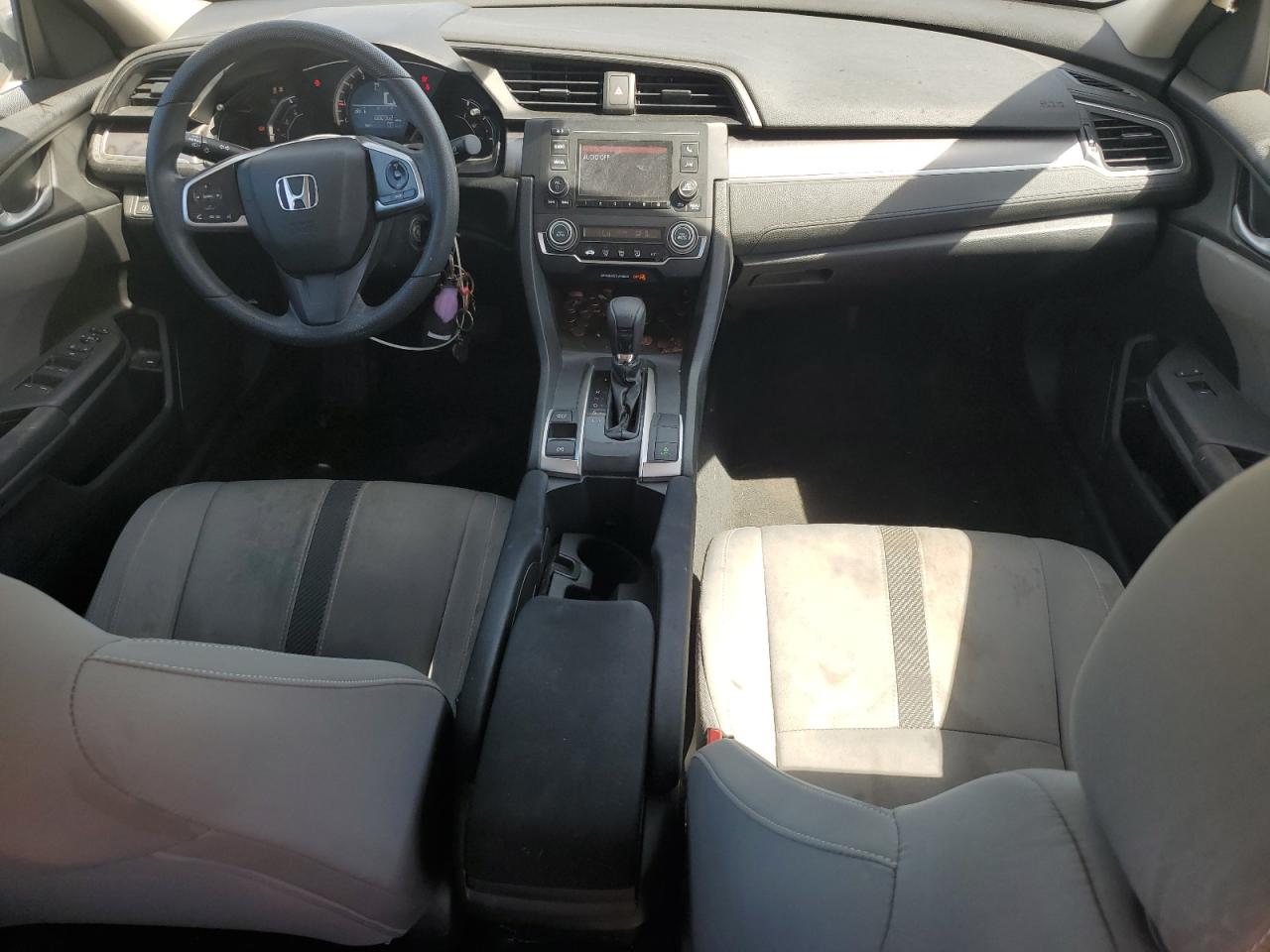 19XFC2F51HE065782 2017 Honda Civic Lx