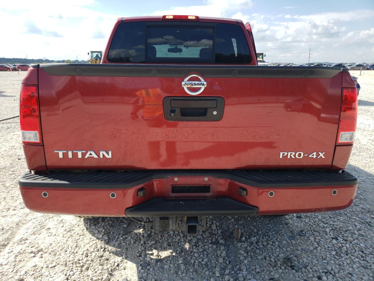 2015 Nissan Titan S VIN: 1N6AA0EC5FN500121 Lot: 70325294