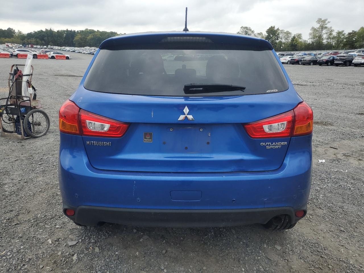 2015 Mitsubishi Outlander Sport Es VIN: 4A4AR3AU9FE053409 Lot: 71885524