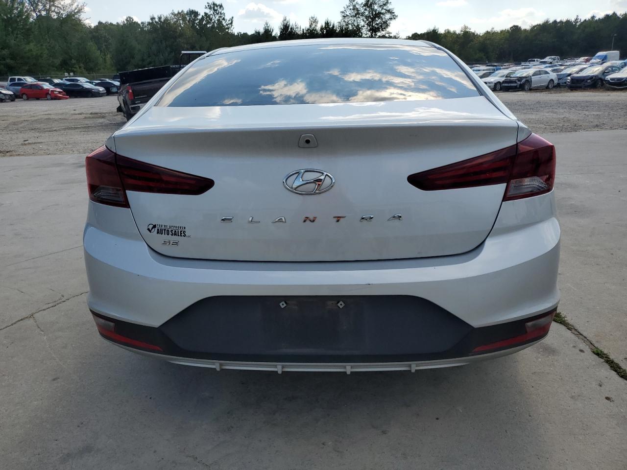 2019 Hyundai Elantra Se VIN: 5NPD74LFXKH474130 Lot: 72693974