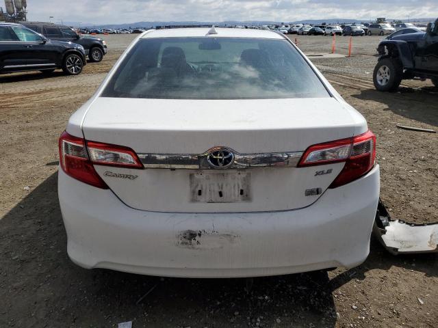  TOYOTA CAMRY 2012 Белый