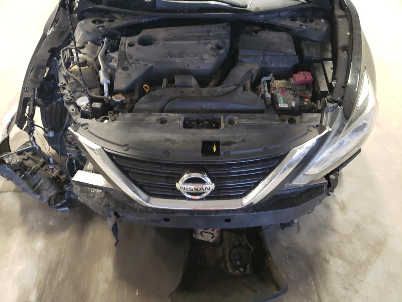 1N4AL3AP0JC256038 2018 Nissan Altima 2.5