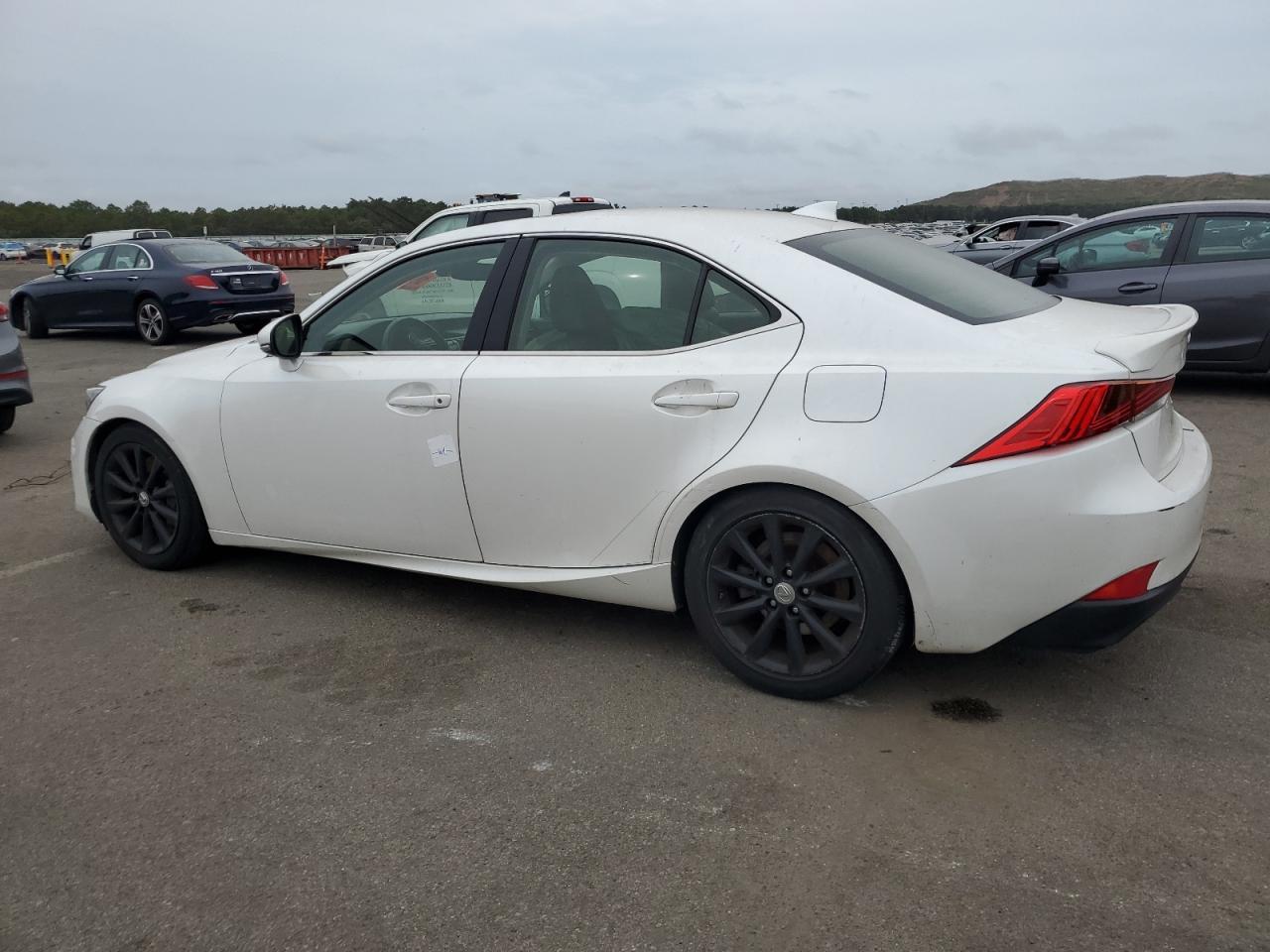 JTHCM1D29H5022952 2017 LEXUS IS - Image 2