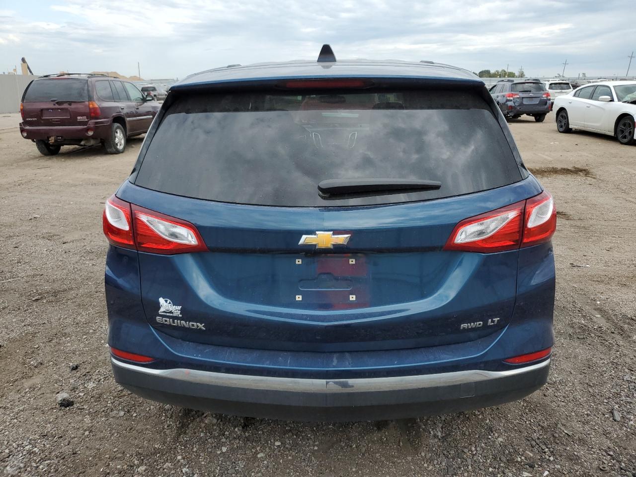 2GNAXUEV5K6275215 2019 Chevrolet Equinox Lt