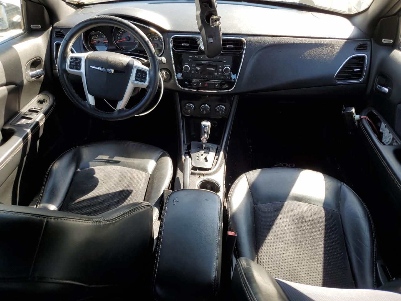 2014 Chrysler 200 Limited VIN: 1C3CCBCG0EN193290 Lot: 71804744