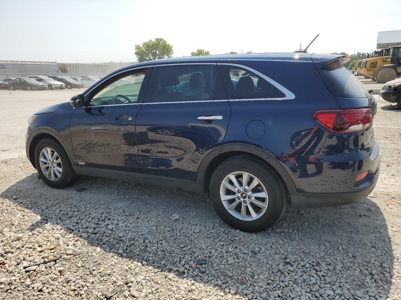 VIN 5XYPGDA51KG494975 2019 KIA SORENTO no.2