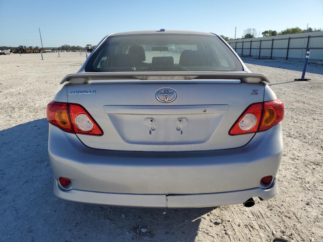 1NXBU4EEXAZ212774 2010 Toyota Corolla Base