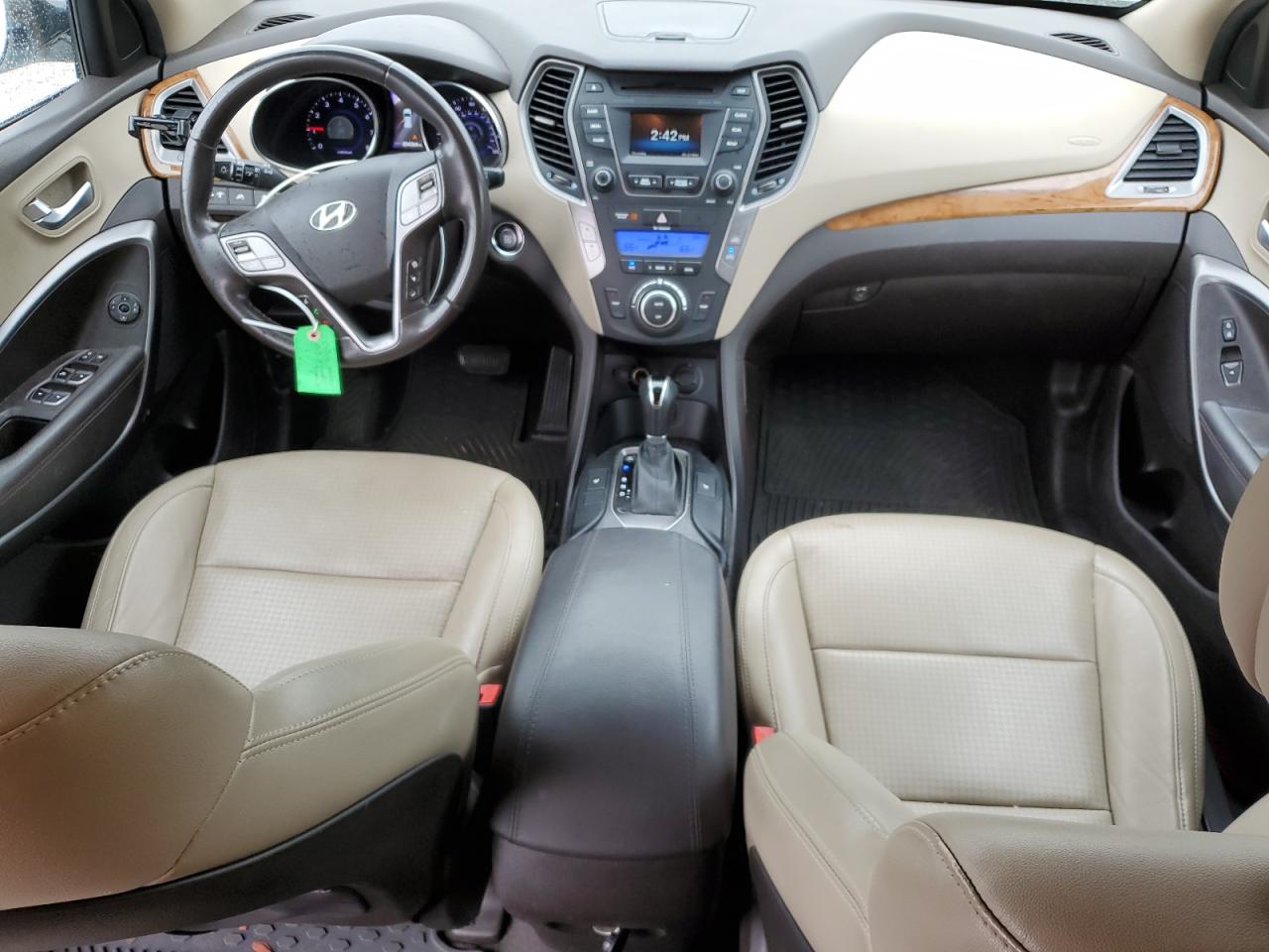 2013 Hyundai Santa Fe - Image 8