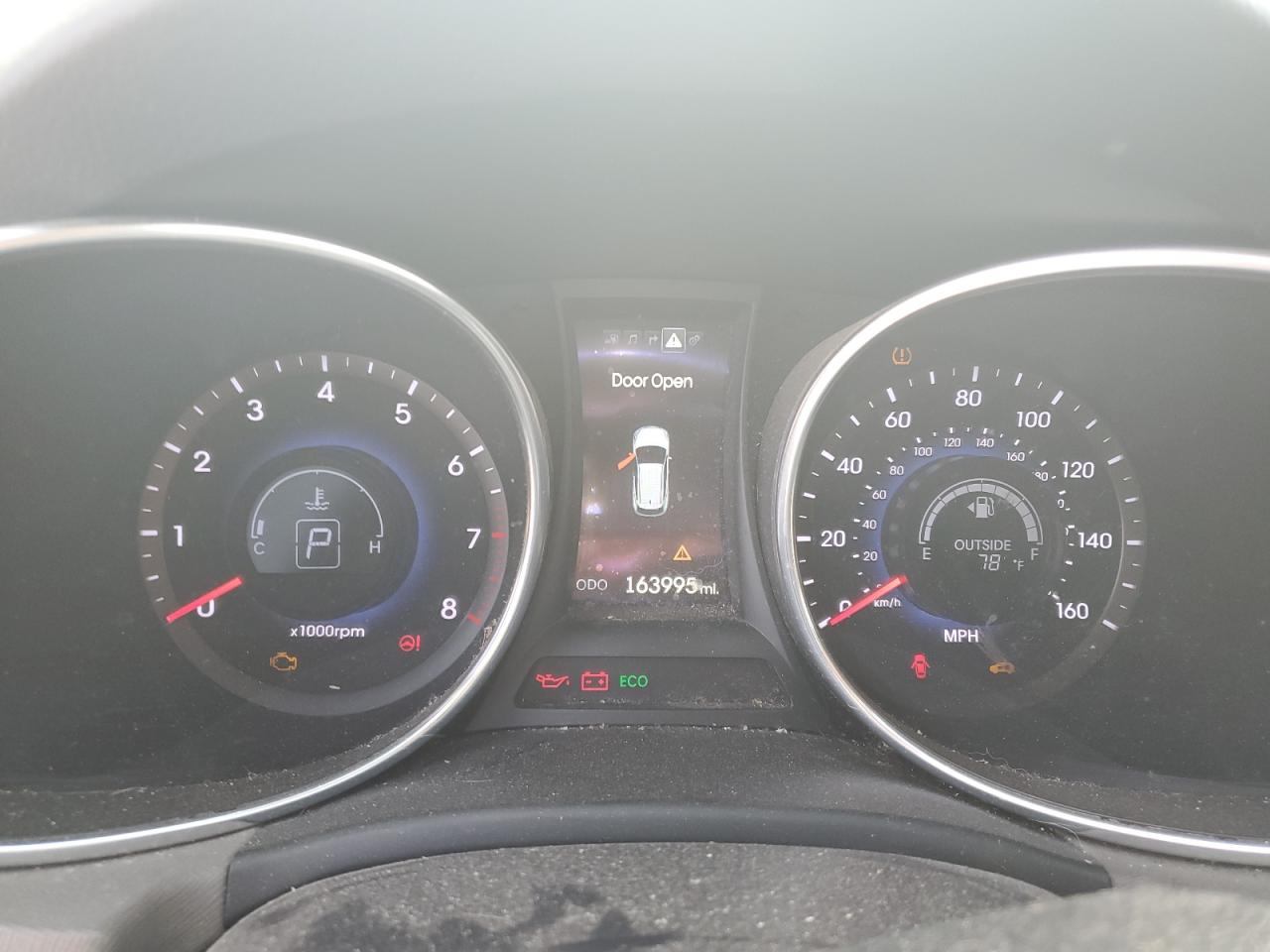 2015 Hyundai Santa Fe - Image 9
