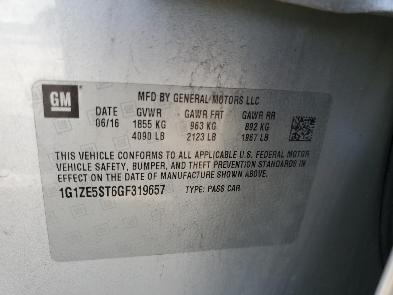 2016 Chevrolet Malibu - Image 12