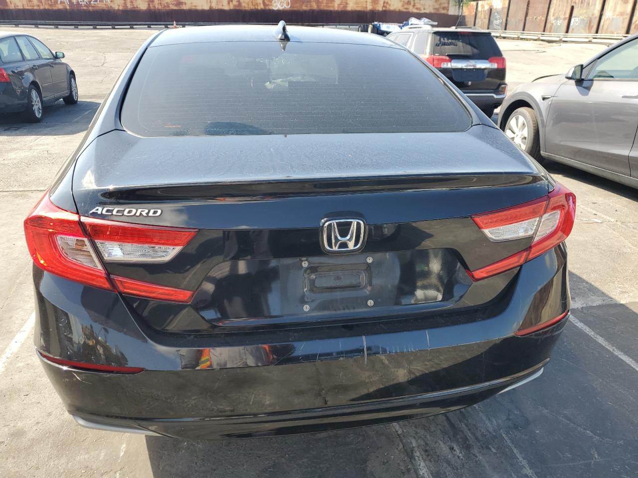 1HGCV1F47JA110457 2018 Honda Accord Ex