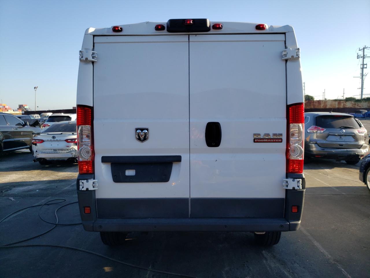 3C6TRVAG7JE113777 2018 Ram Promaster 1500 1500 Standard