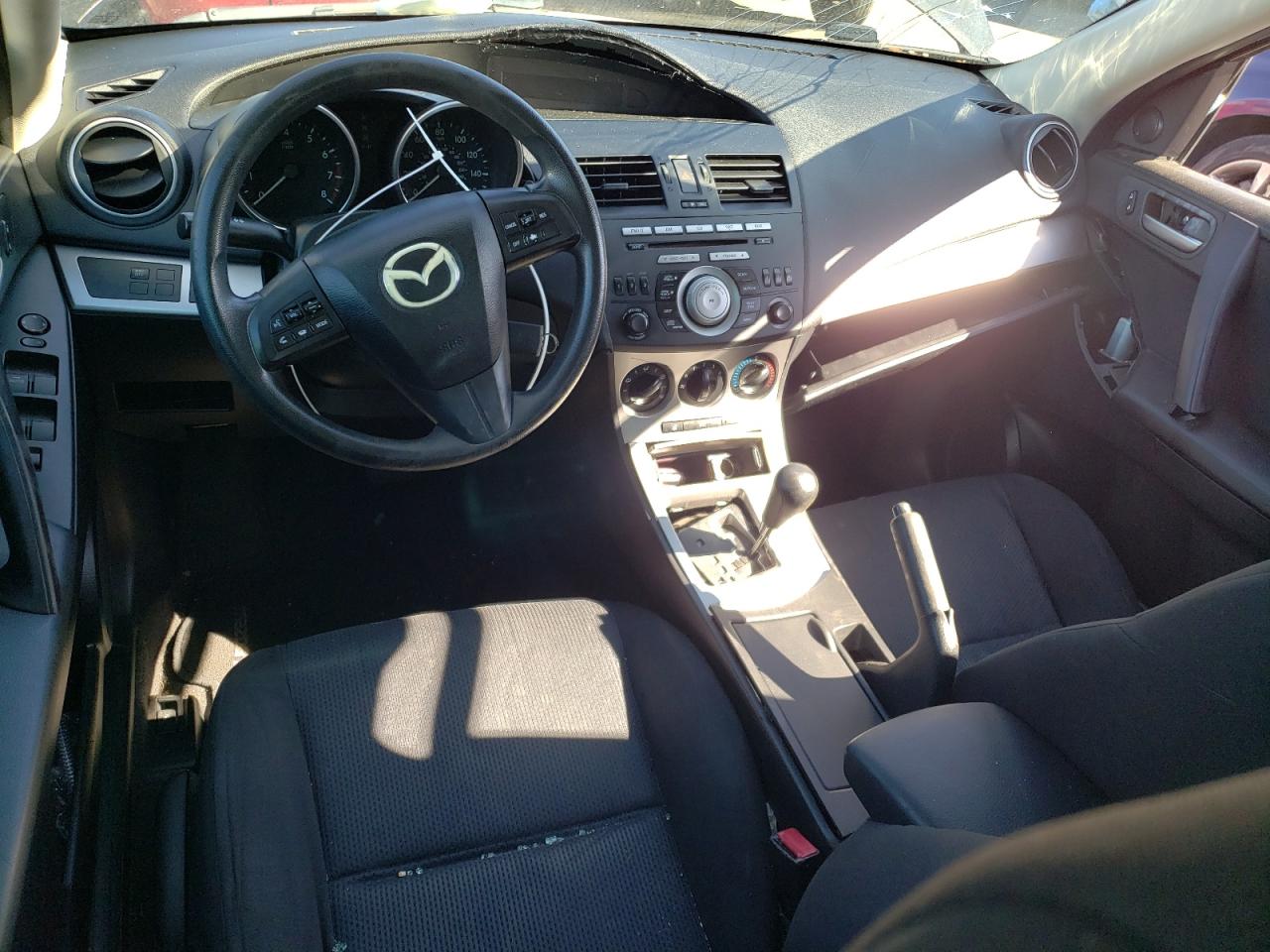 JM1BL1VF0B1474112 2011 Mazda 3 I