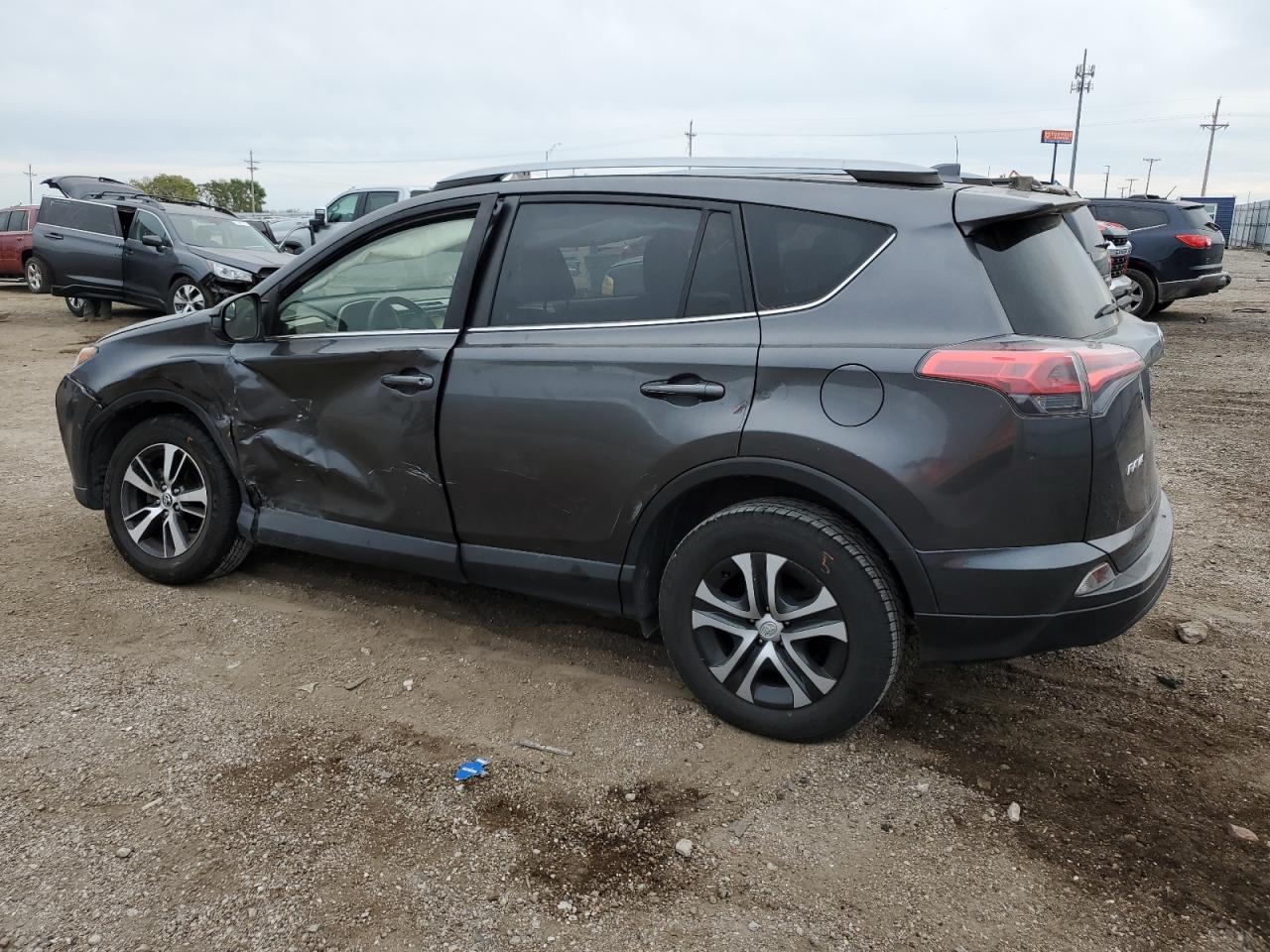 JTMBFREV4JJ240292 2018 TOYOTA RAV 4 - Image 2