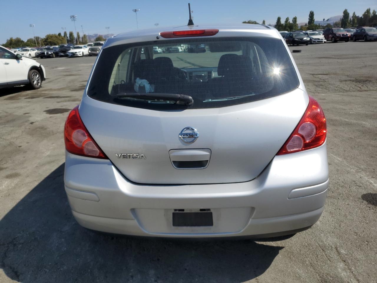 3N1BC1CP1BL468679 2011 Nissan Versa S