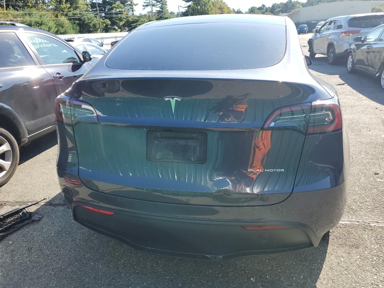 7SAYGDEE8PA087698 2023 Tesla Model Y