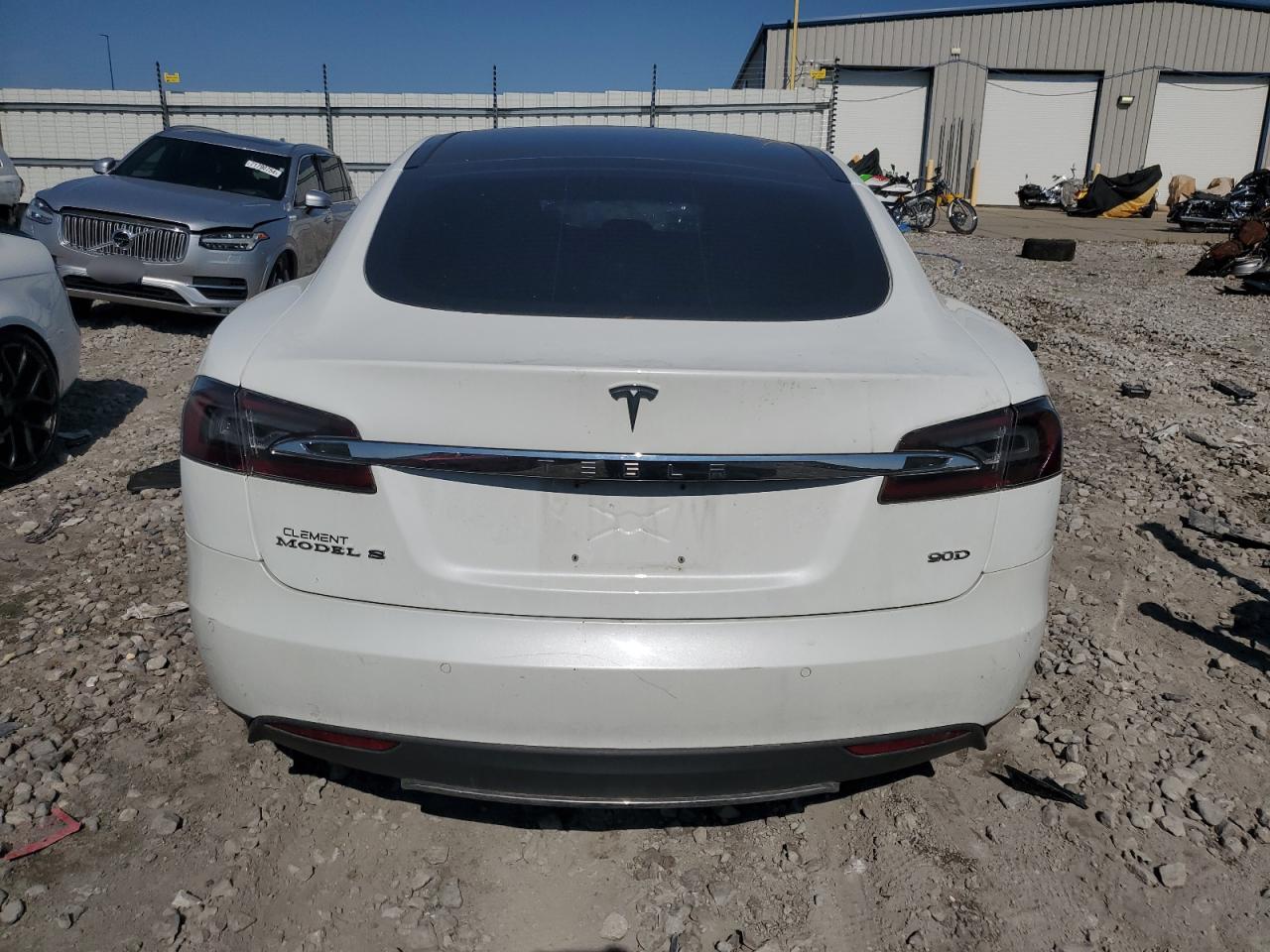 2016 Tesla Model S VIN: 5YJSA1E2XGF135374 Lot: 71876114