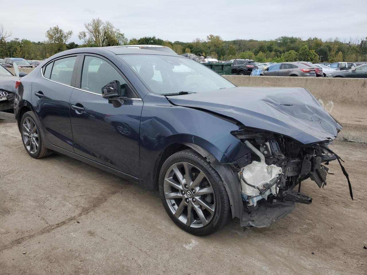 2018 Mazda 3 - Image 4