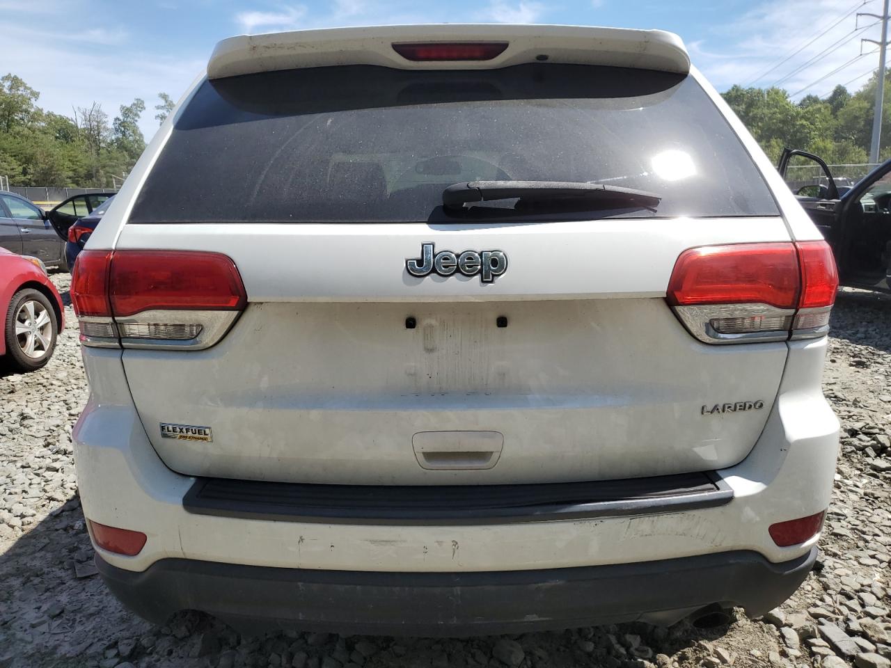 2015 Jeep Grand Cherokee Laredo VIN: 1C4RJEAG7FC235726 Lot: 69669044