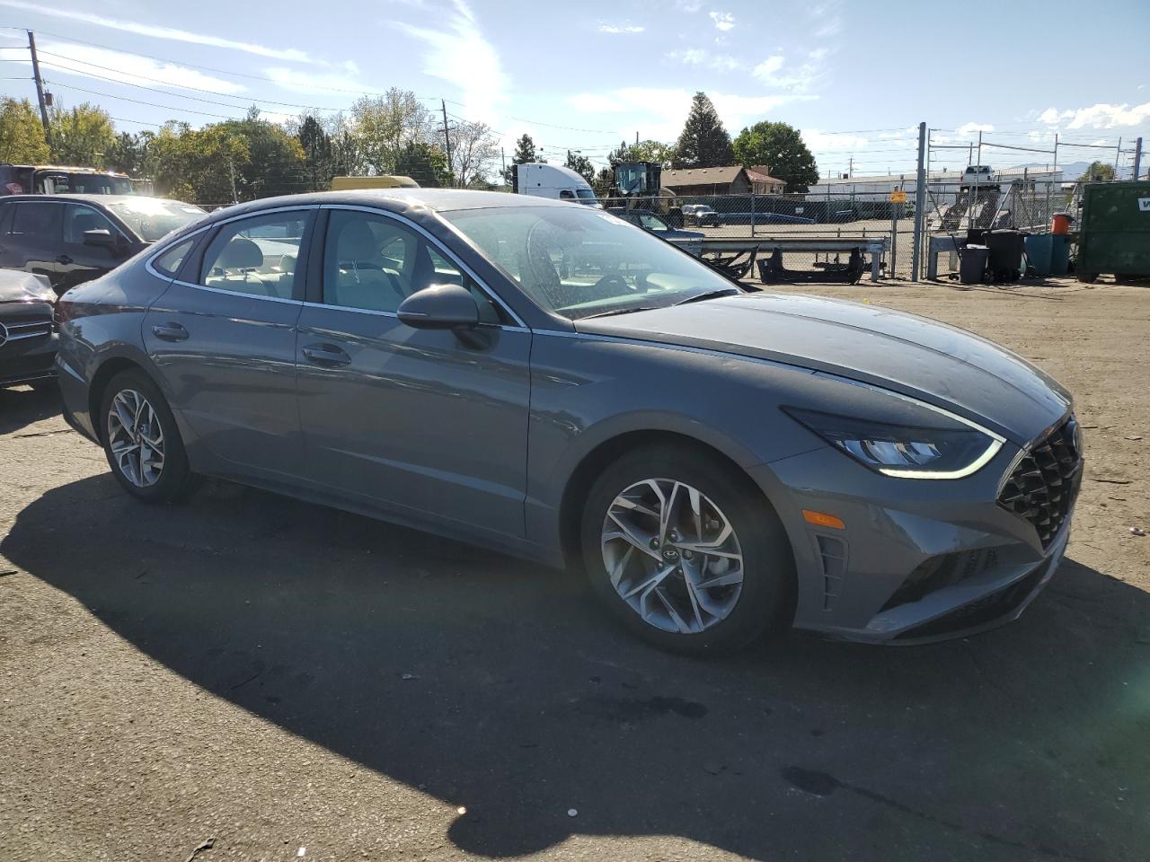 2022 Hyundai Sonata - Image 4