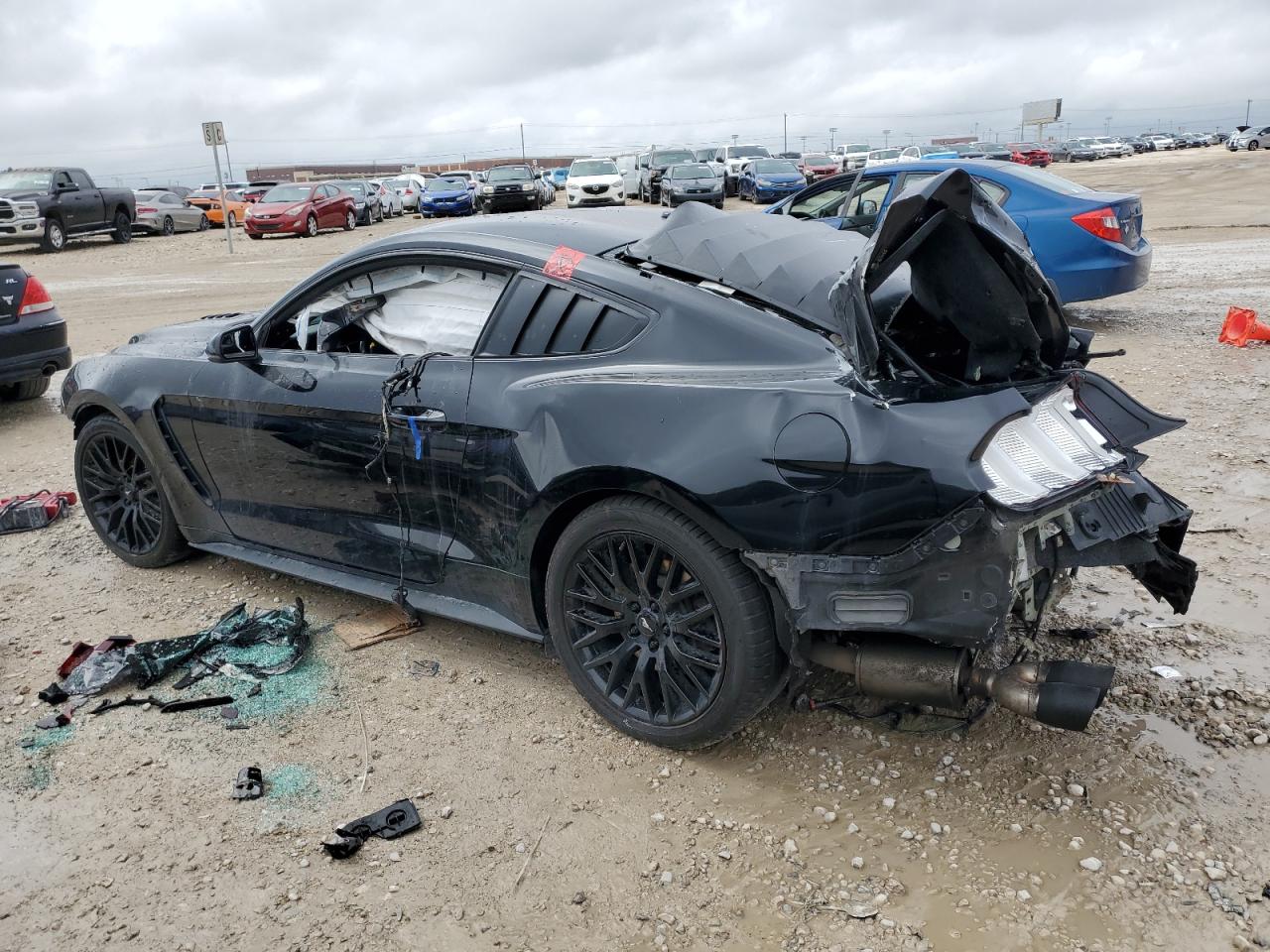 2019 Ford Mustang - Image 2