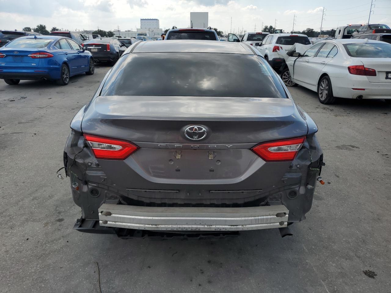 2018 Toyota Camry L VIN: 4T1B11HK8JU672802 Lot: 72129774