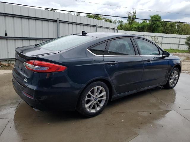 3FA6P0HD5LR235663 Ford Fusion SE 3