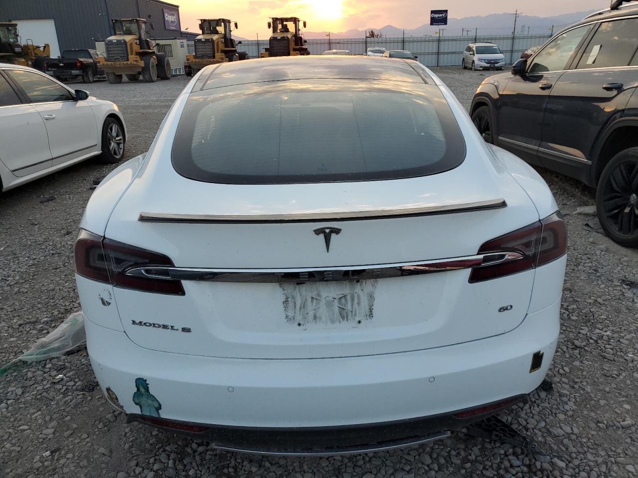 2014 Tesla Model S VIN: 5YJSA1S16EFP60380 Lot: 70801574