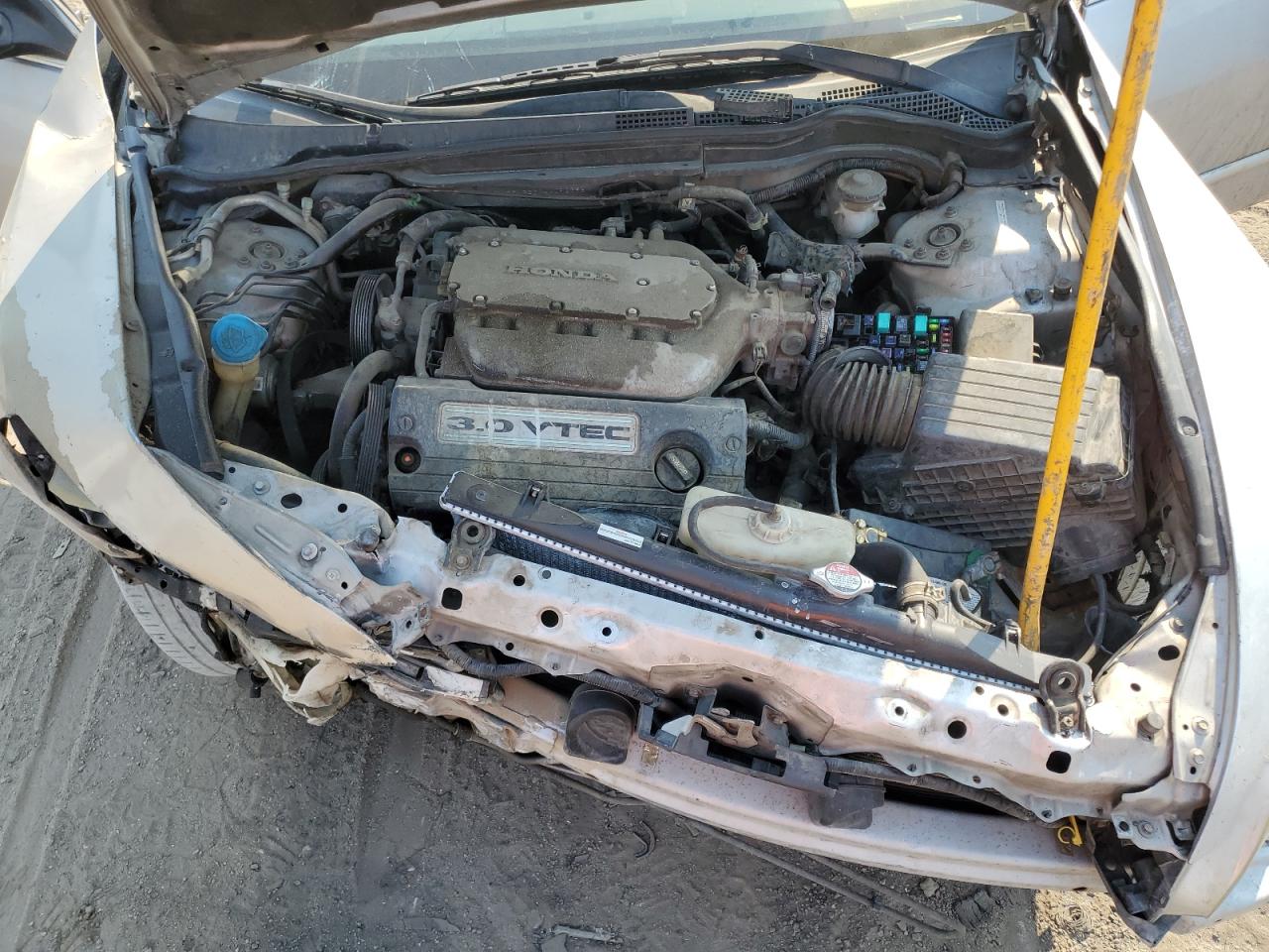 1HGCM663X4A096386 2004 Honda Accord Lx